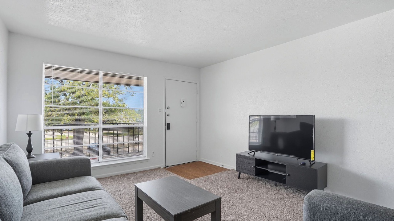 Photo of Livingroom in Southwood Valley