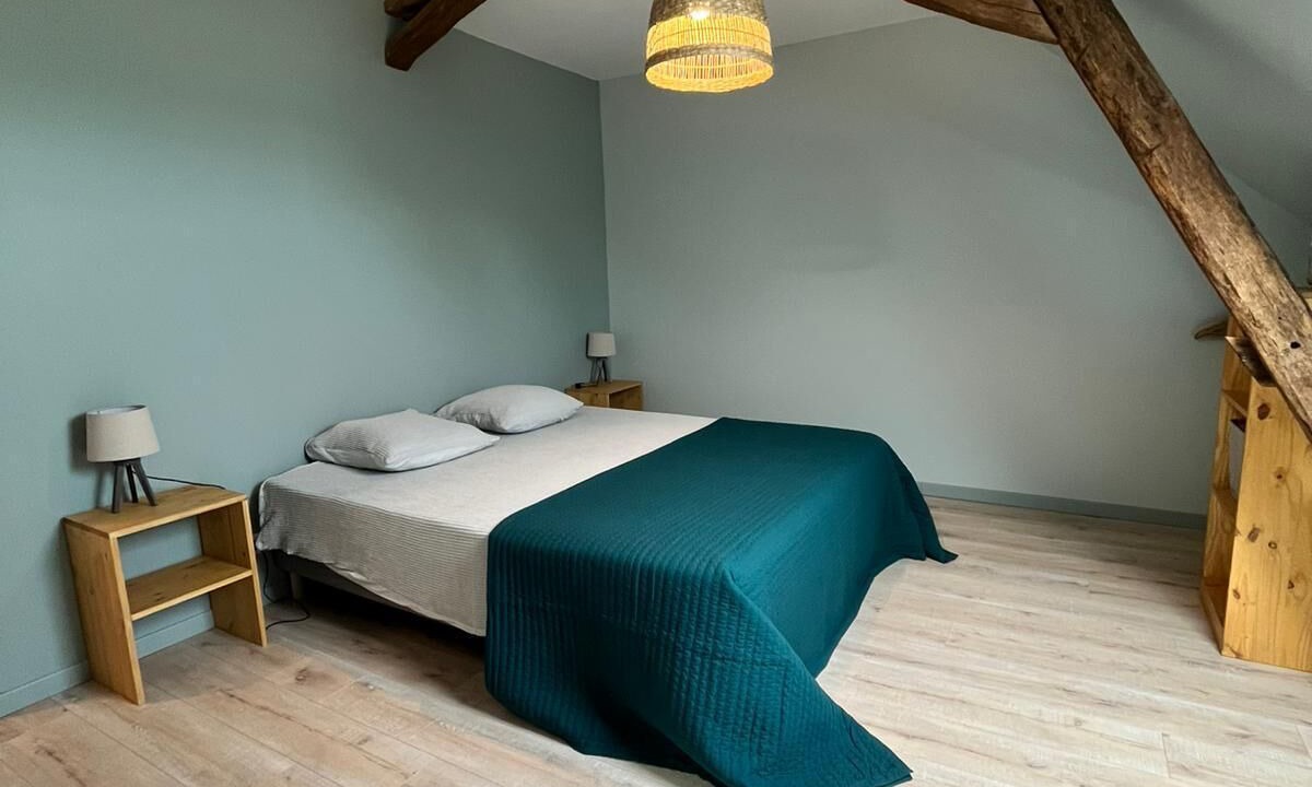 Photo of Bedroom in La Chapelle-sur-Loire