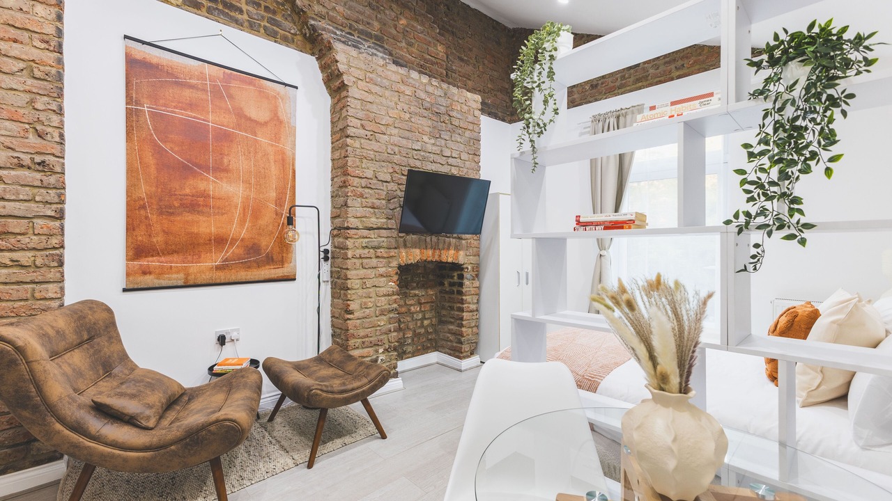 Photo of Others in Fortune Green