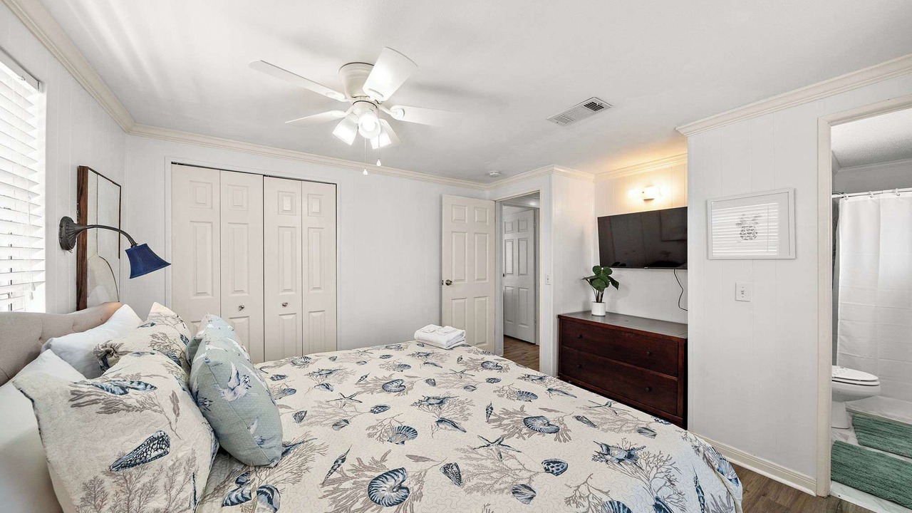 Photo of Bedroom in Terramar Beach