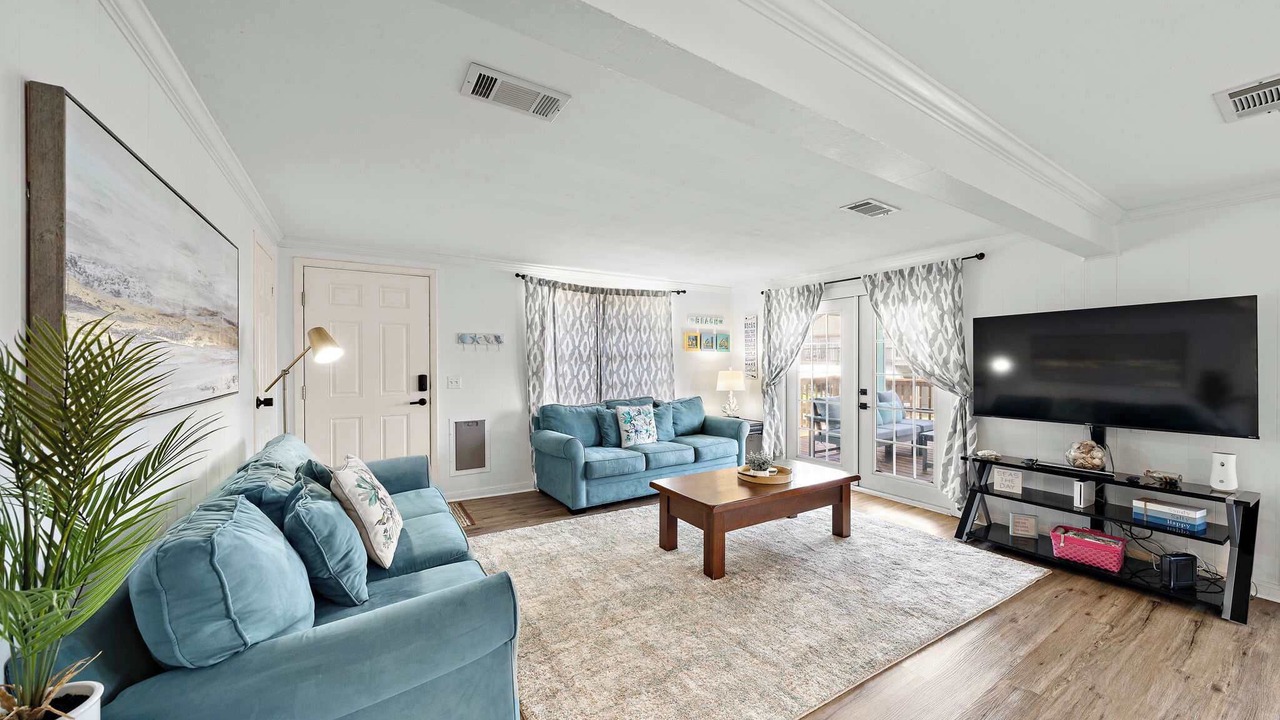 Photo of Livingroom in Terramar Beach