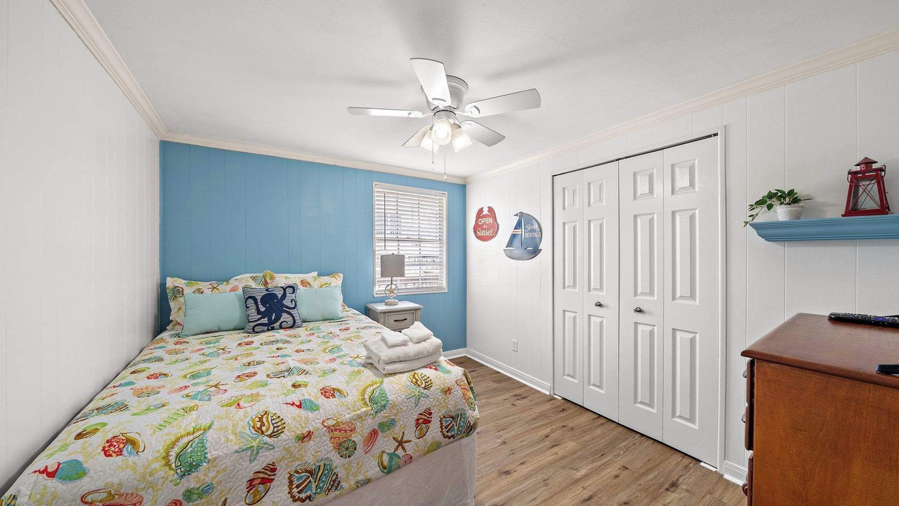 Photo of Bedroom in Terramar Beach