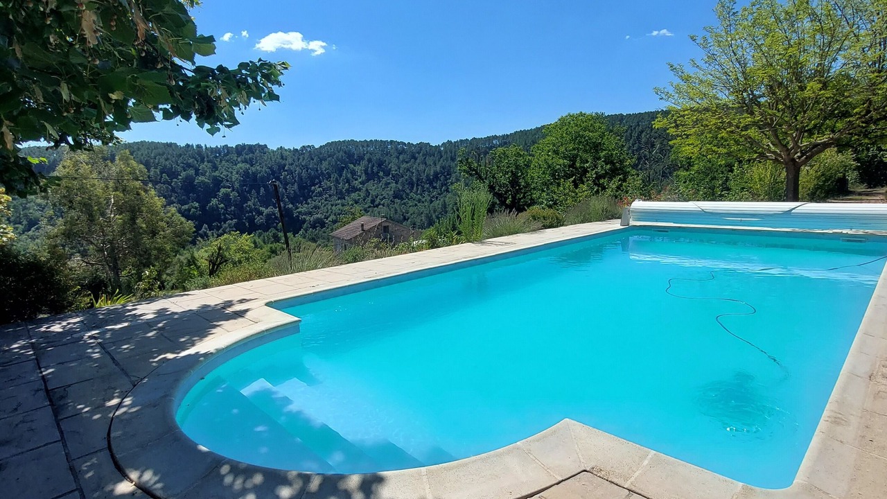 Photo of Outdoor in Ribes