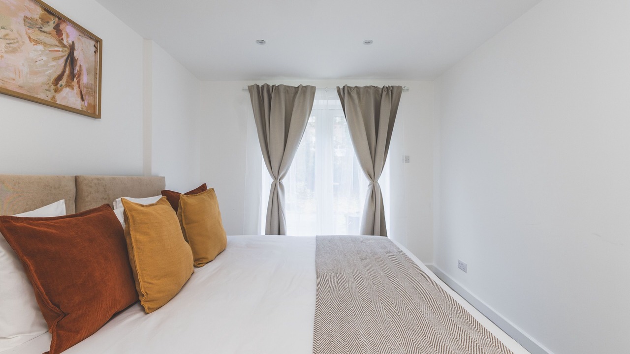 Photo of Bedroom in Fortune Green