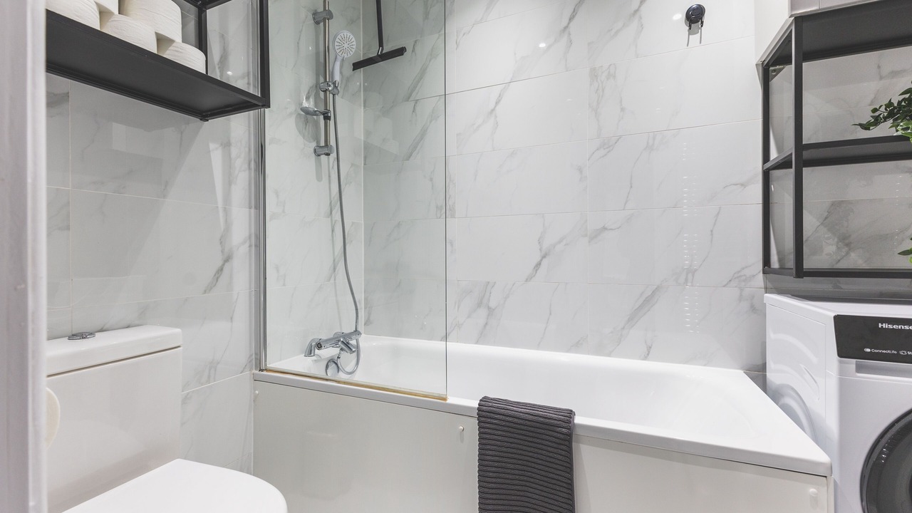 Photo of Bathroom in Fortune Green