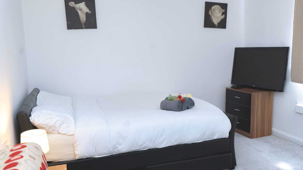 Photo of Bedroom in Leigh