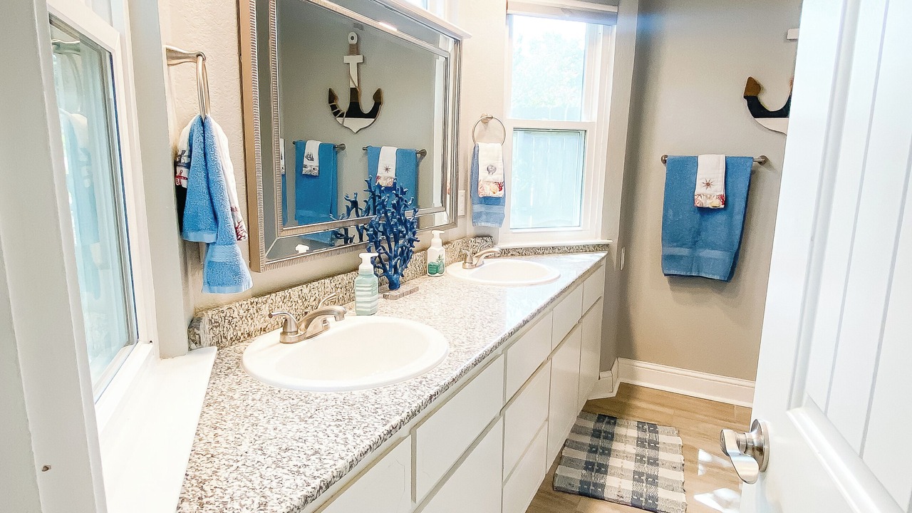 Photo of Bathroom in Morgans Point Resort