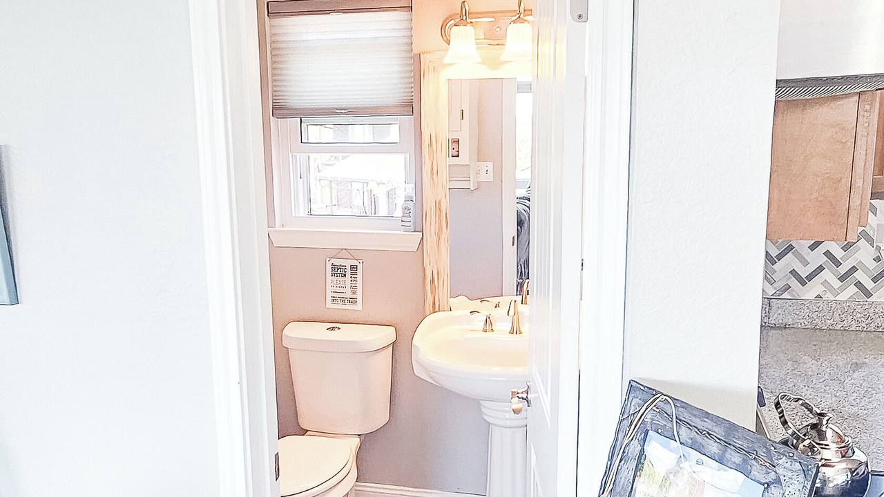 Photo of Bathroom in Morgans Point Resort
