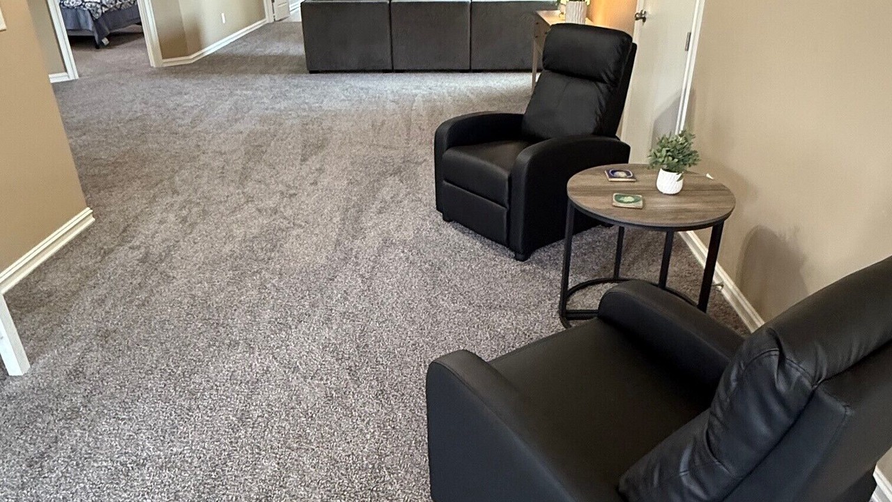 Photo of Livingroom in Broken Arrow