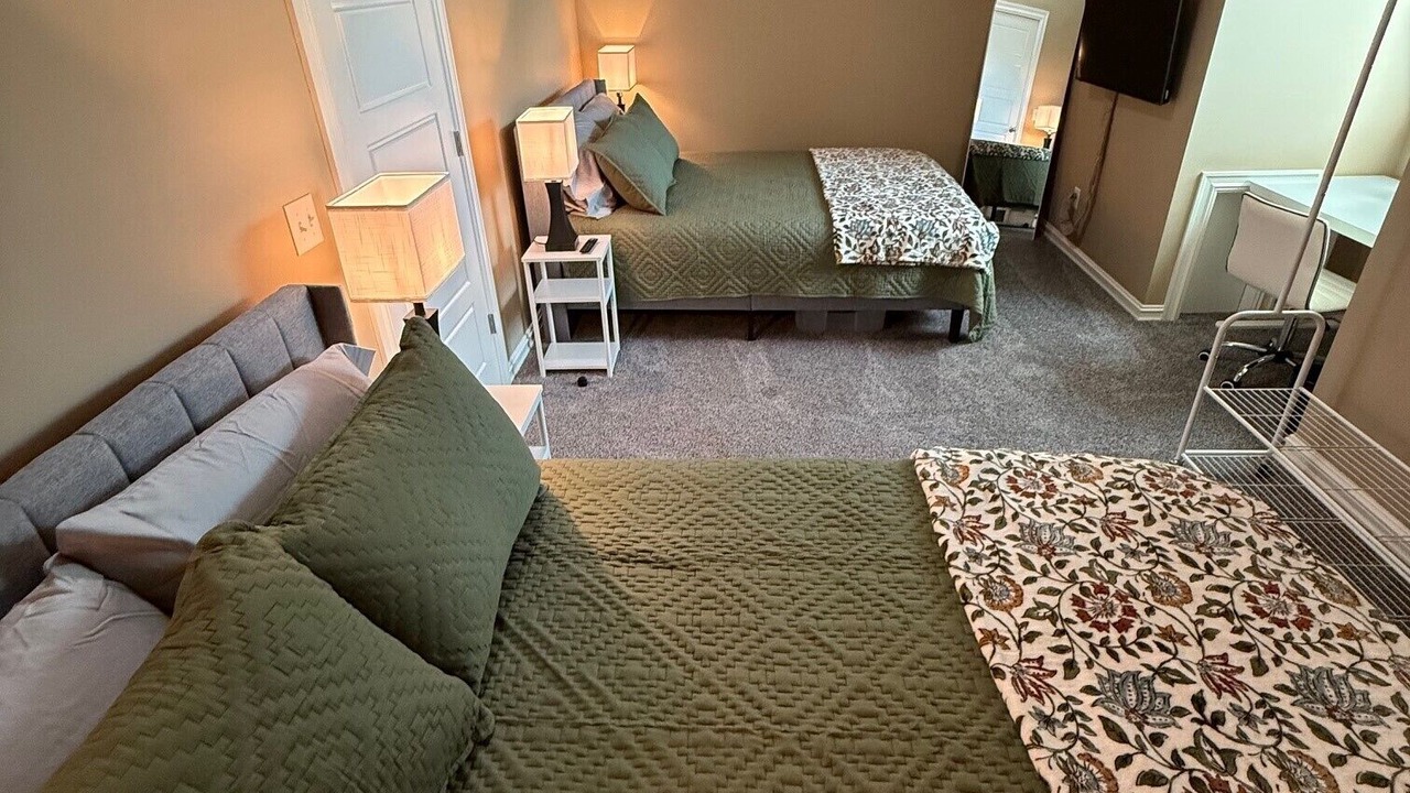 Photo of Bedroom in Broken Arrow