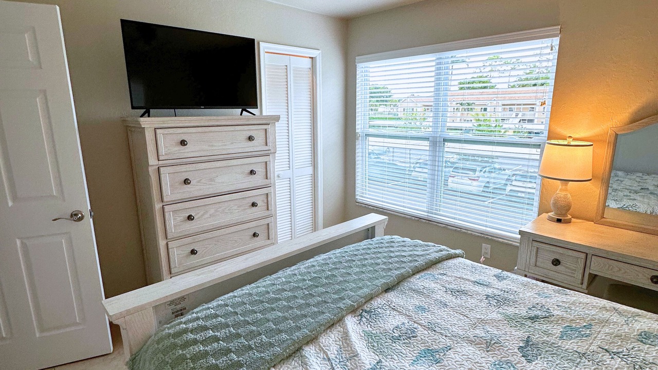 Photo of Bedroom in Crown Pointe
