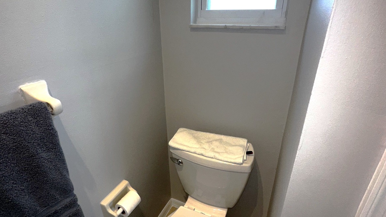 Photo of Bathroom in Crown Pointe
