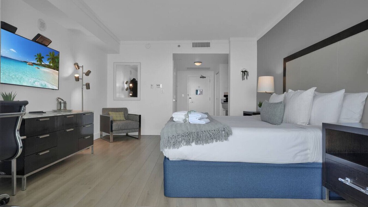Photo of Bedroom in Coconut Grove