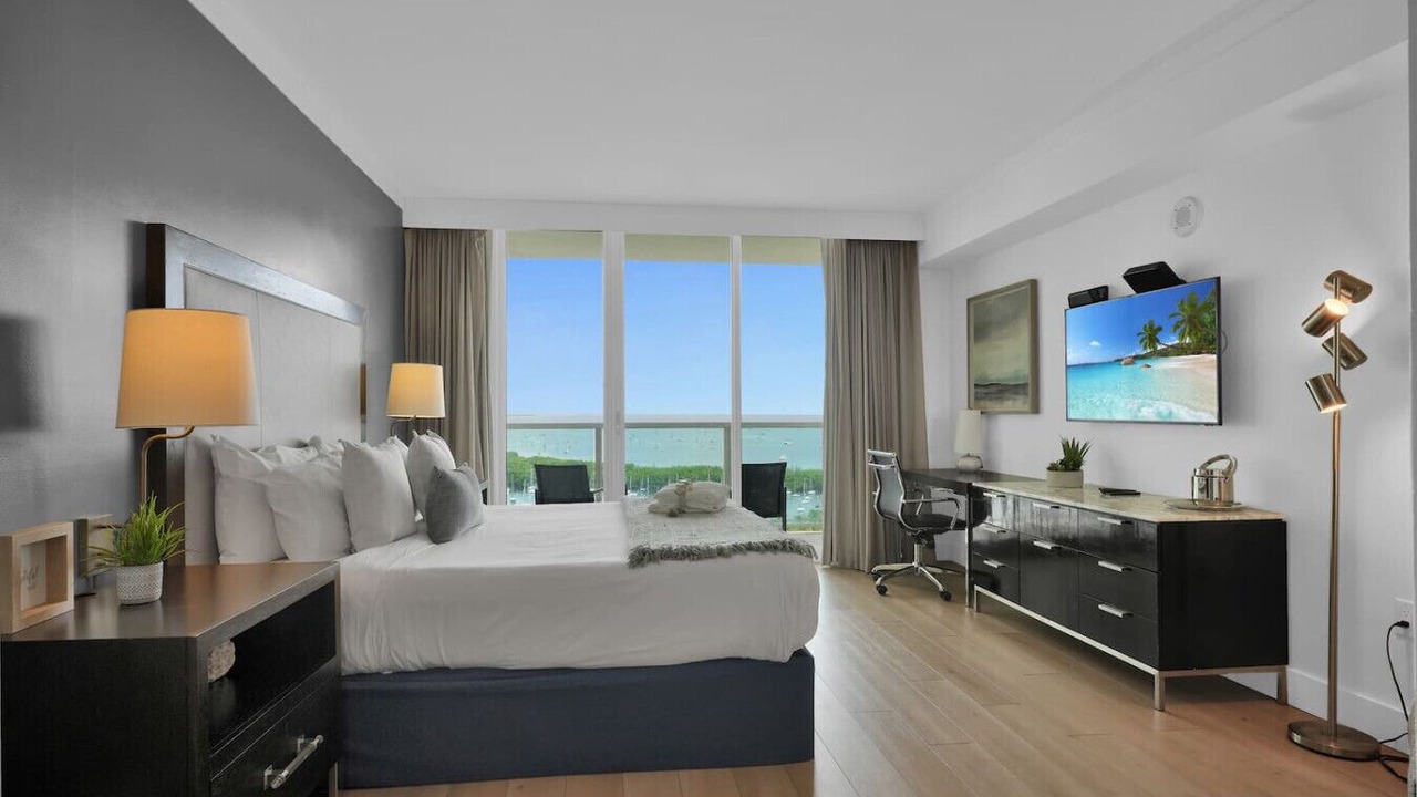 Photo of Bedroom in Coconut Grove