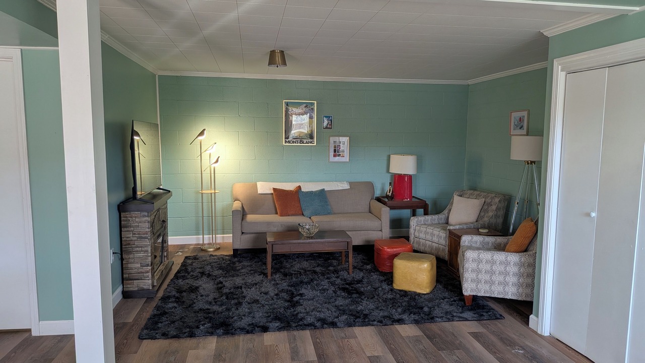 Photo of Livingroom in Hickory