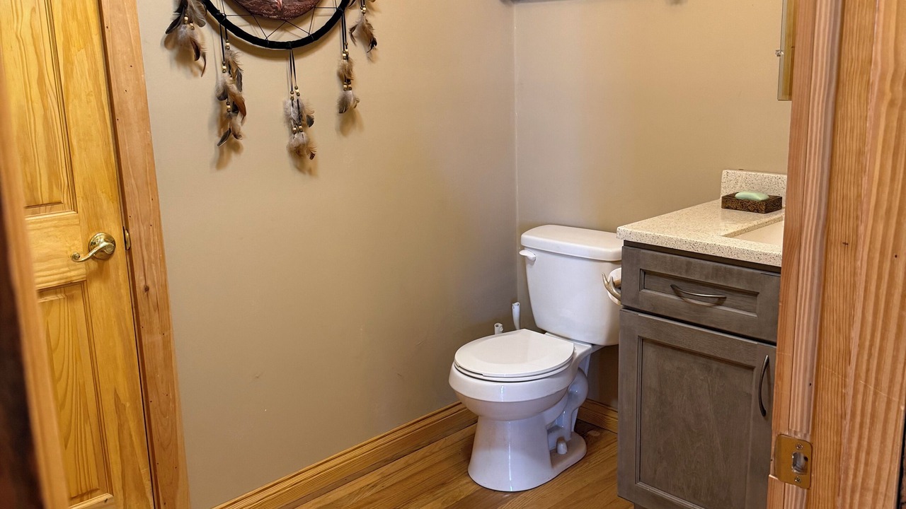 Photo of Bathroom in Duff