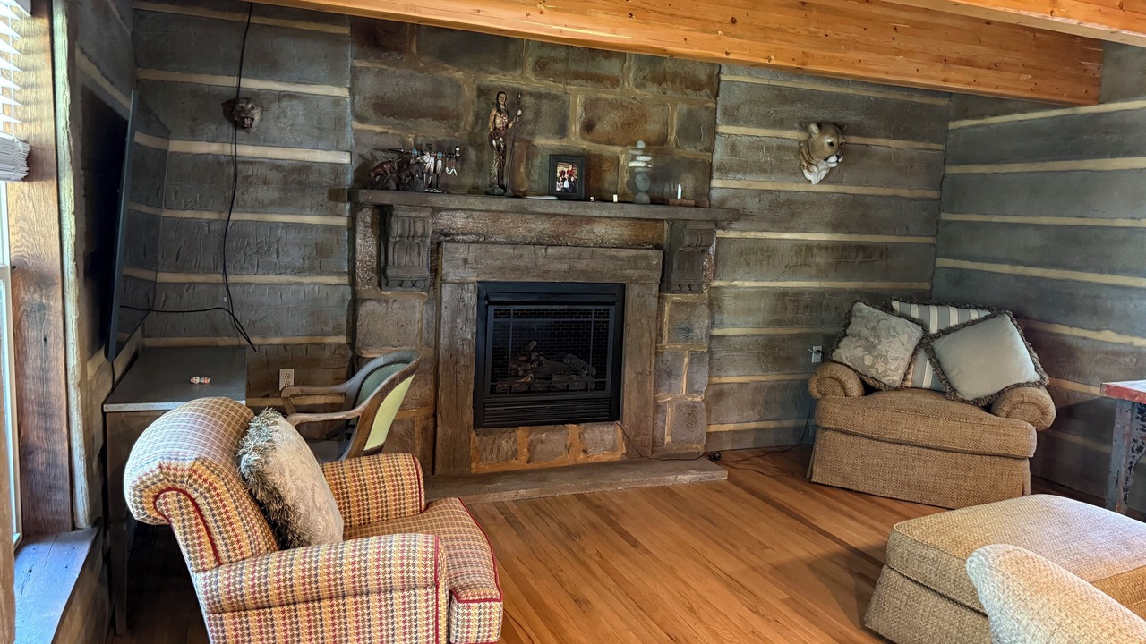 Photo of Livingroom in Duff