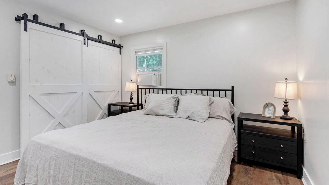 Photo of Bedroom in Park Forest Village