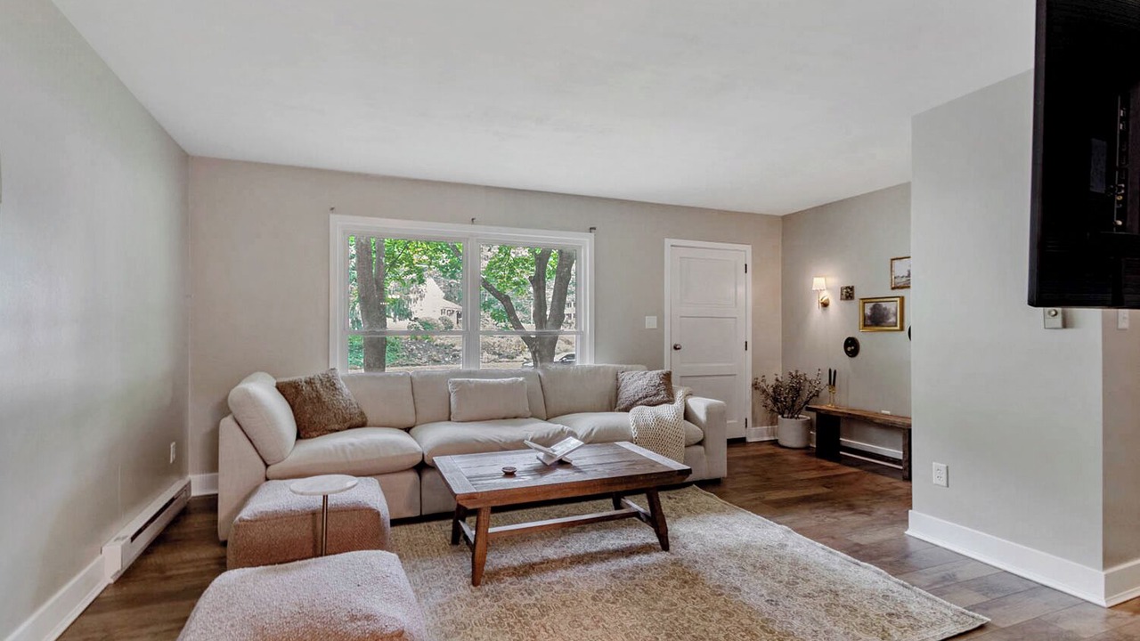 Photo of Livingroom in Park Forest Village