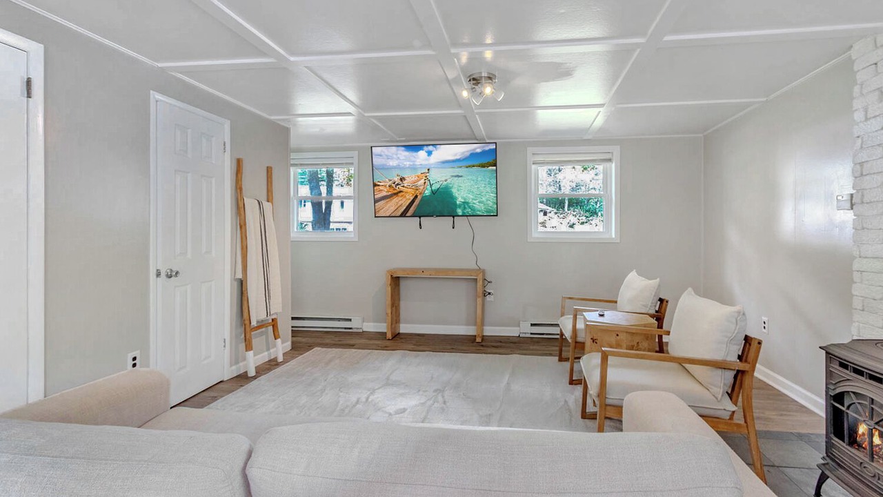 Photo of Livingroom in Park Forest Village