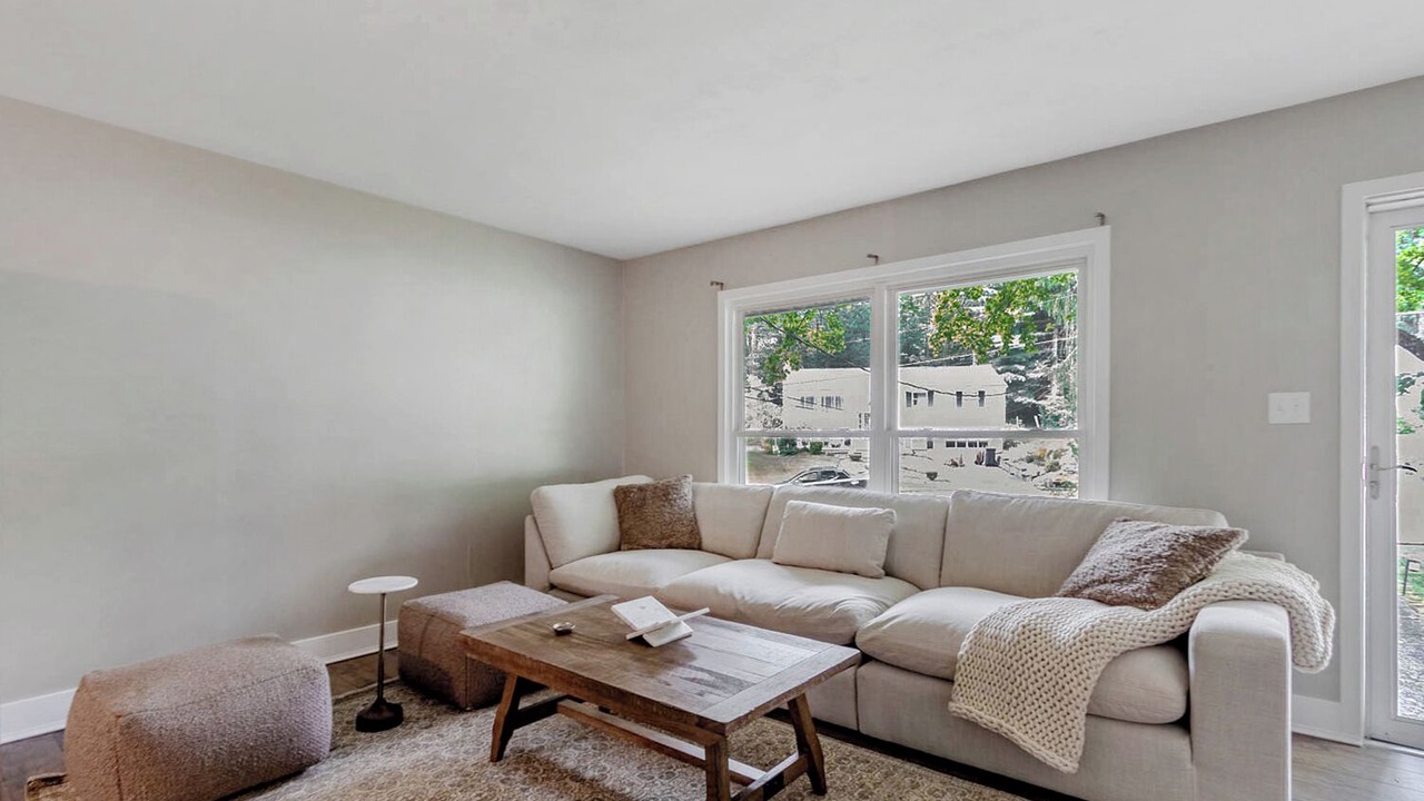 Photo of Livingroom in Park Forest Village