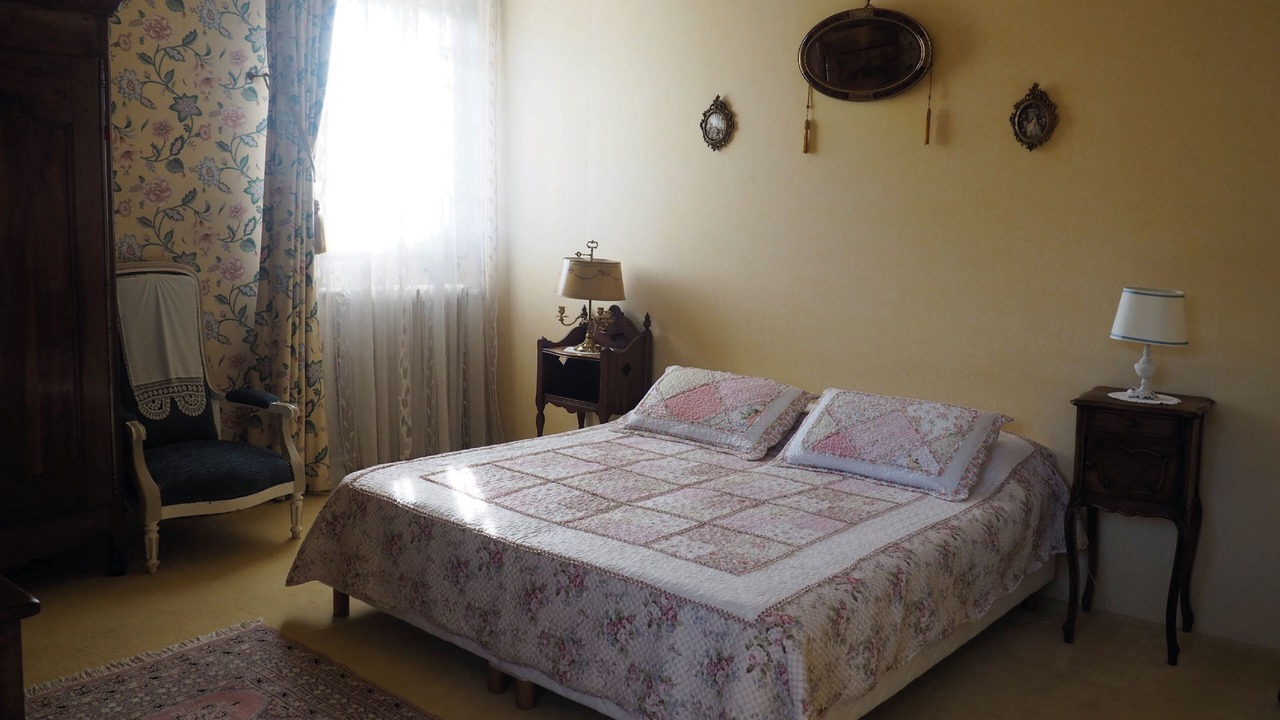 Photo of Bedroom in Lencloitre