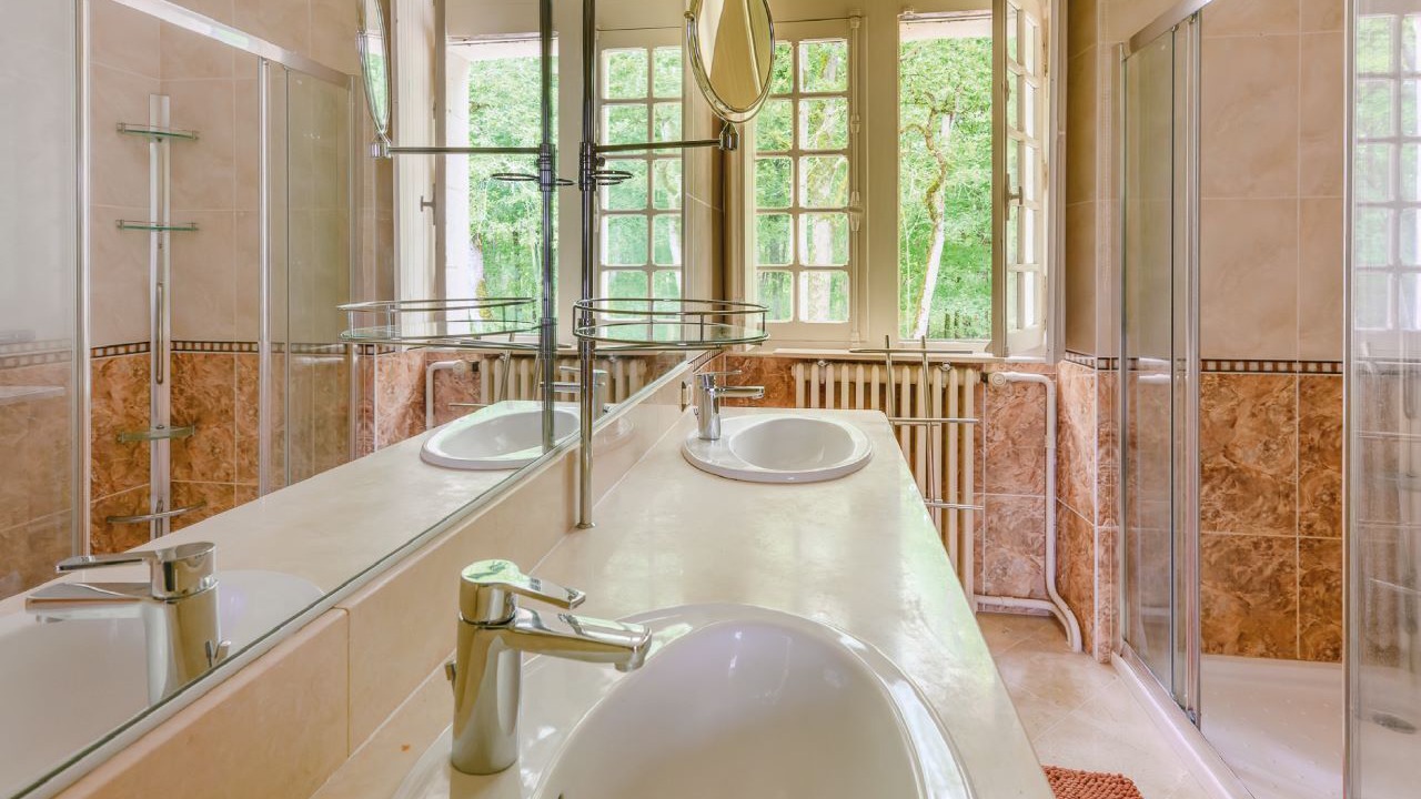 Photo of Bathroom in Lencloitre