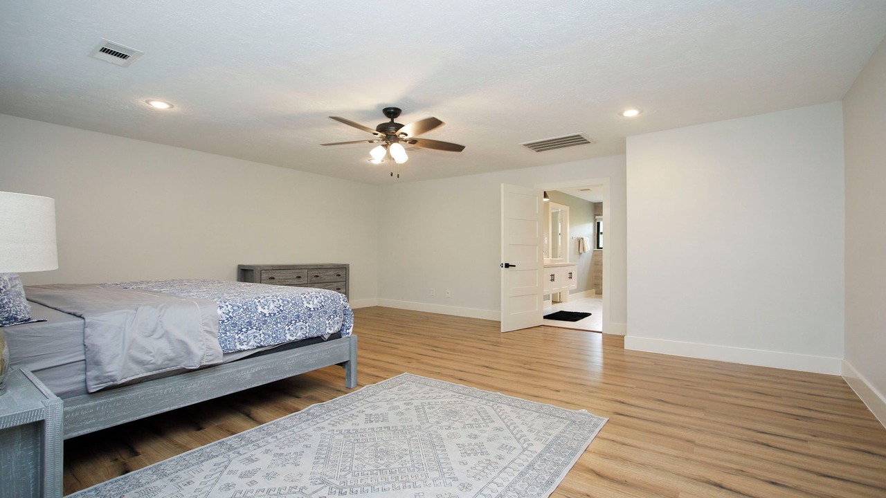 Photo of Bedroom in Panther Creek