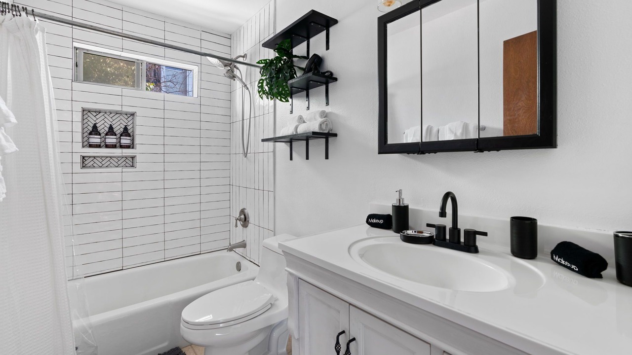 Photo of Bathroom in Highland Hills