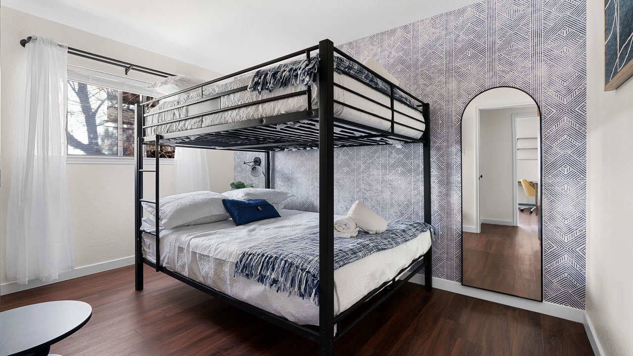 Photo of Bedroom in Highland Hills