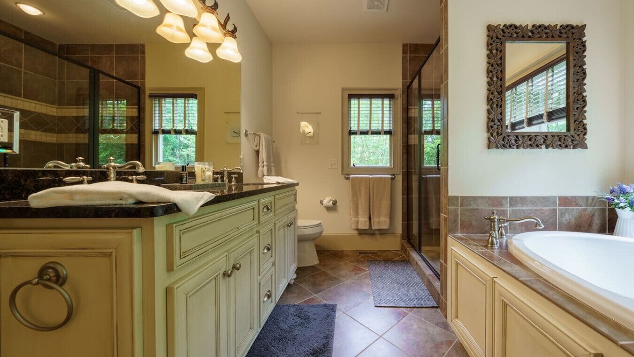 Photo of Bathroom in Gainesville