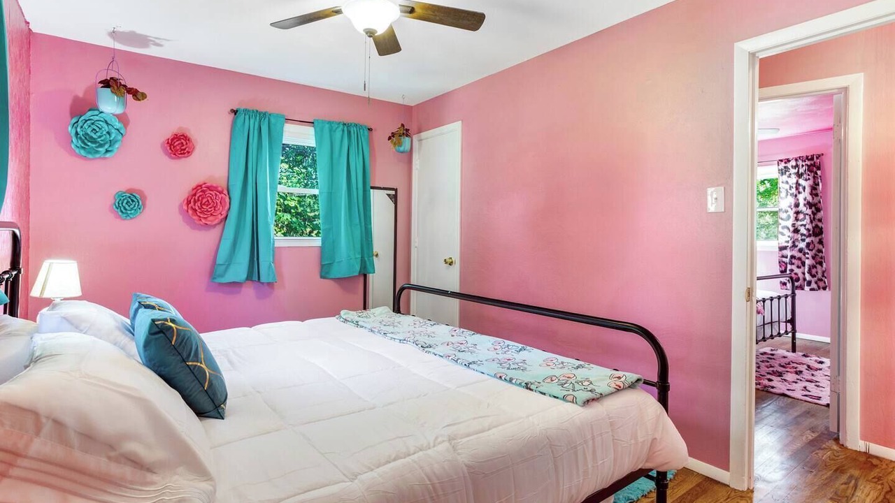Photo of Bedroom in Maryland Heights