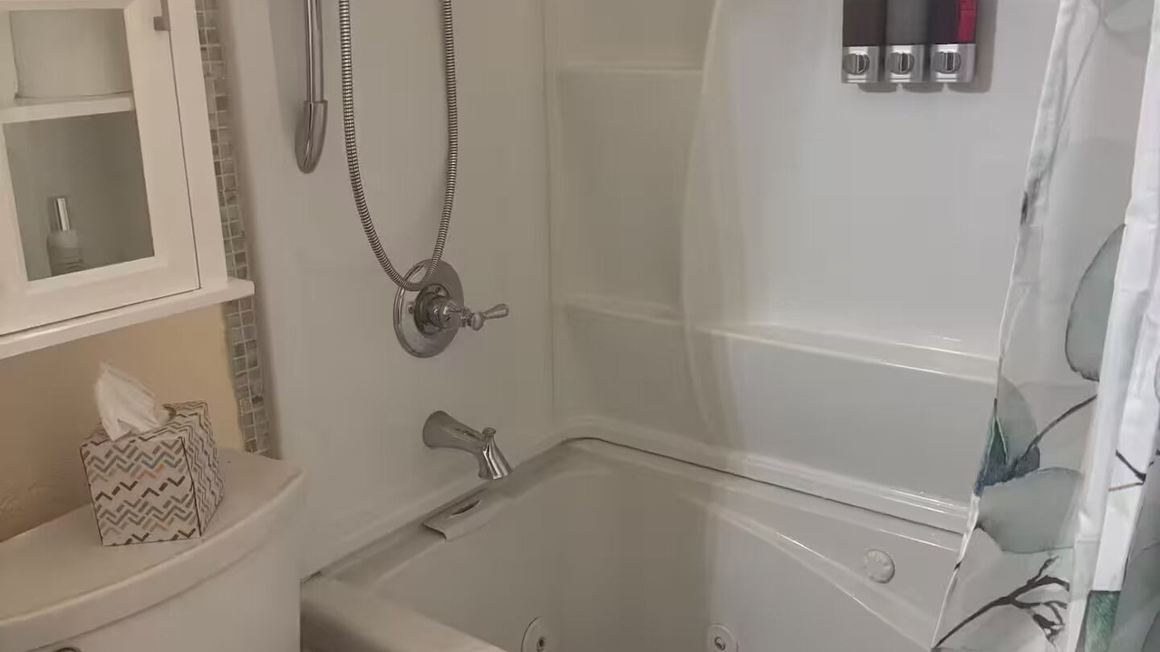 Photo of Bathroom in Norman