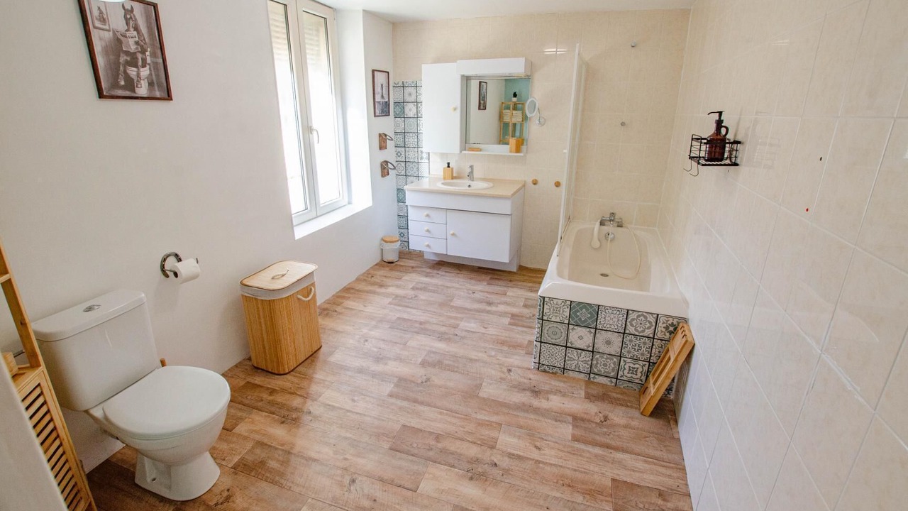 Photo of Bathroom in Loches-sur-Ource