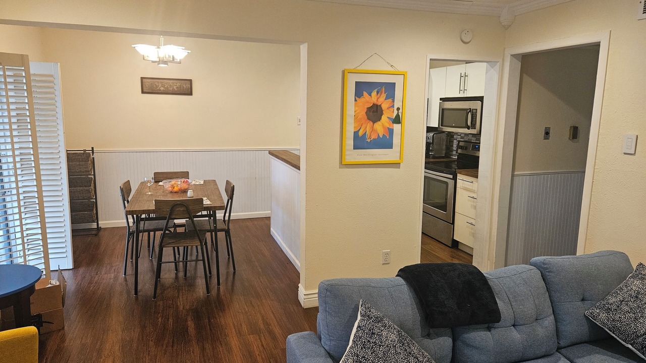 Photo of Livingroom in Northeast Dallas