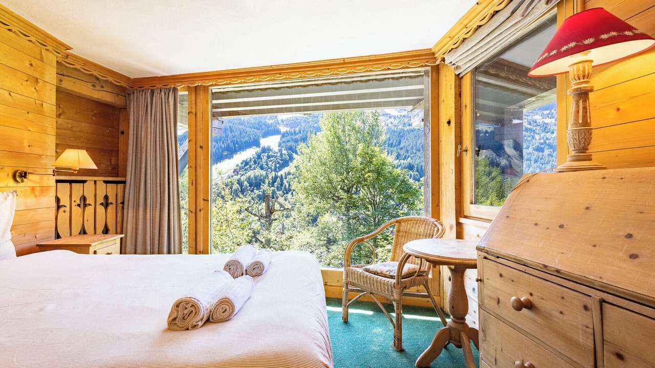 Photo of Bedroom in Meribel Centre