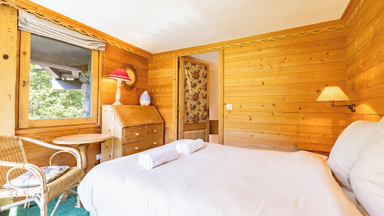 Photo of Bedroom in Meribel Centre