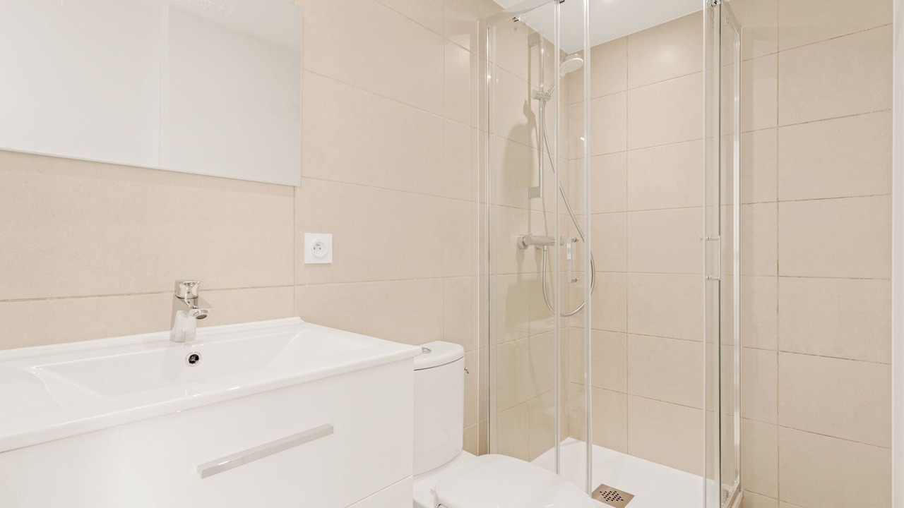 Photo of Bathroom in Decines-Charpieu