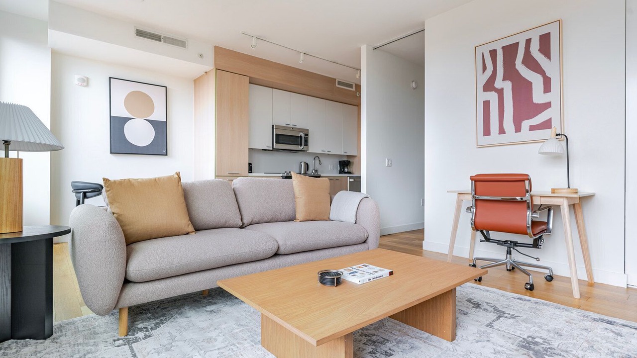 Photo of Livingroom in Navy Yard