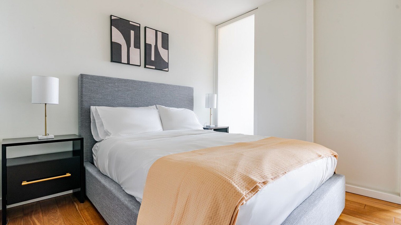 Photo of Bedroom in Navy Yard