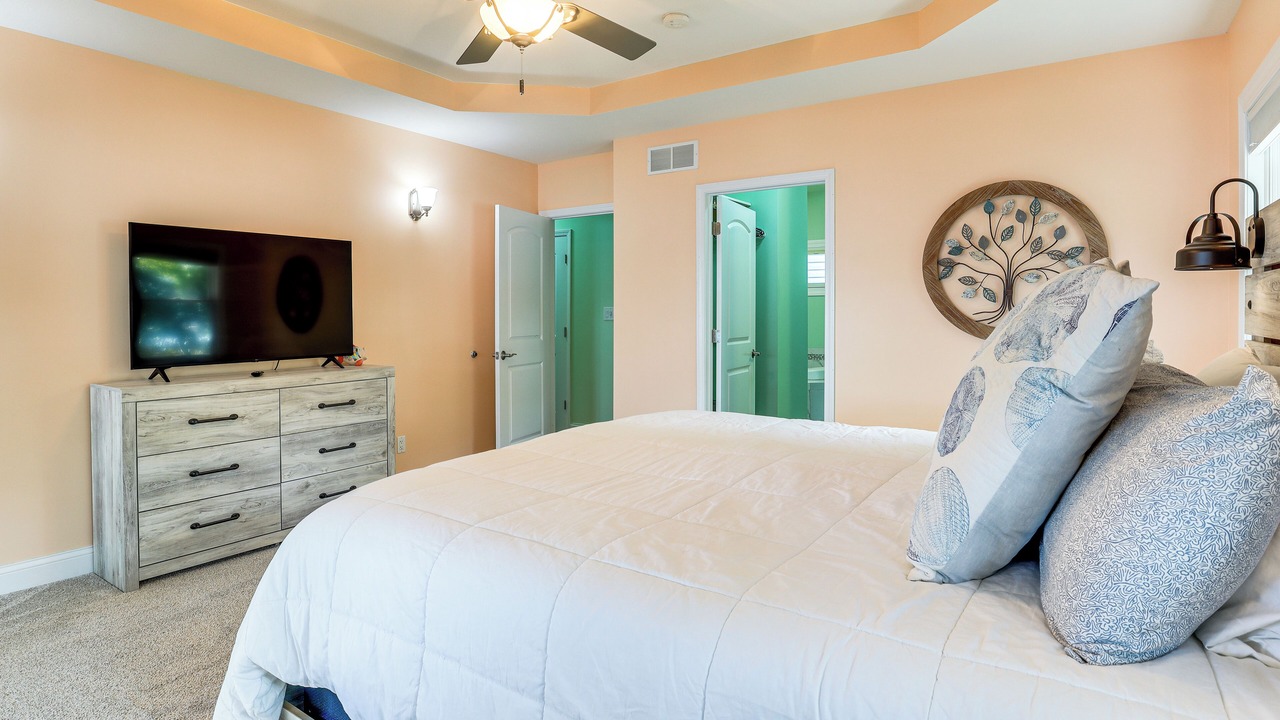 Photo of Bedroom in Lake of the Ozarks