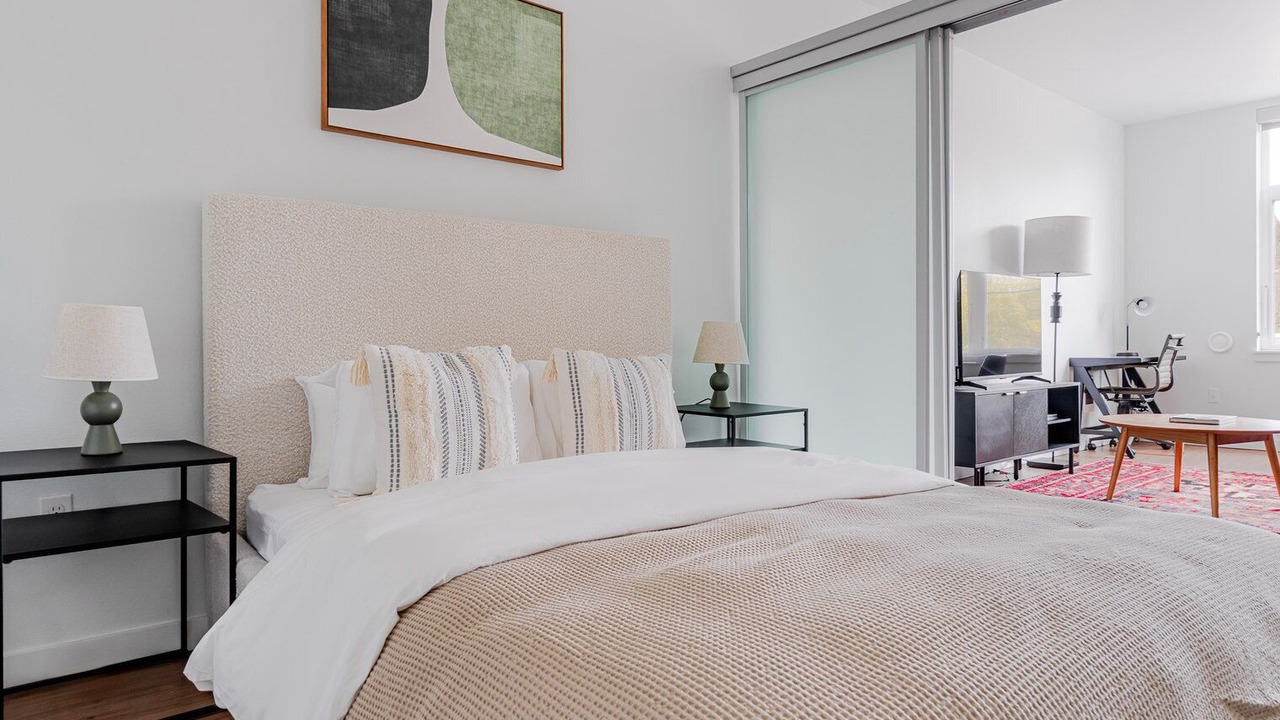 Photo of Bedroom in Downtown