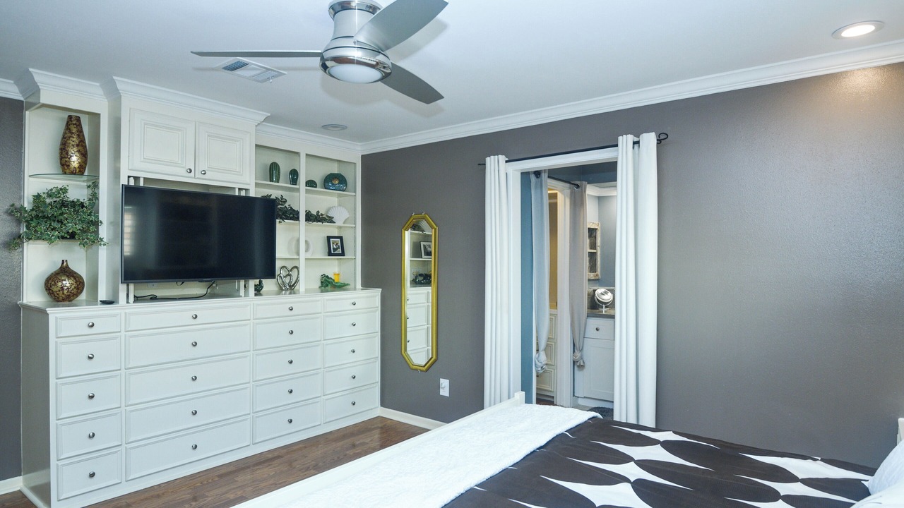Photo of Bedroom in Meadows Place