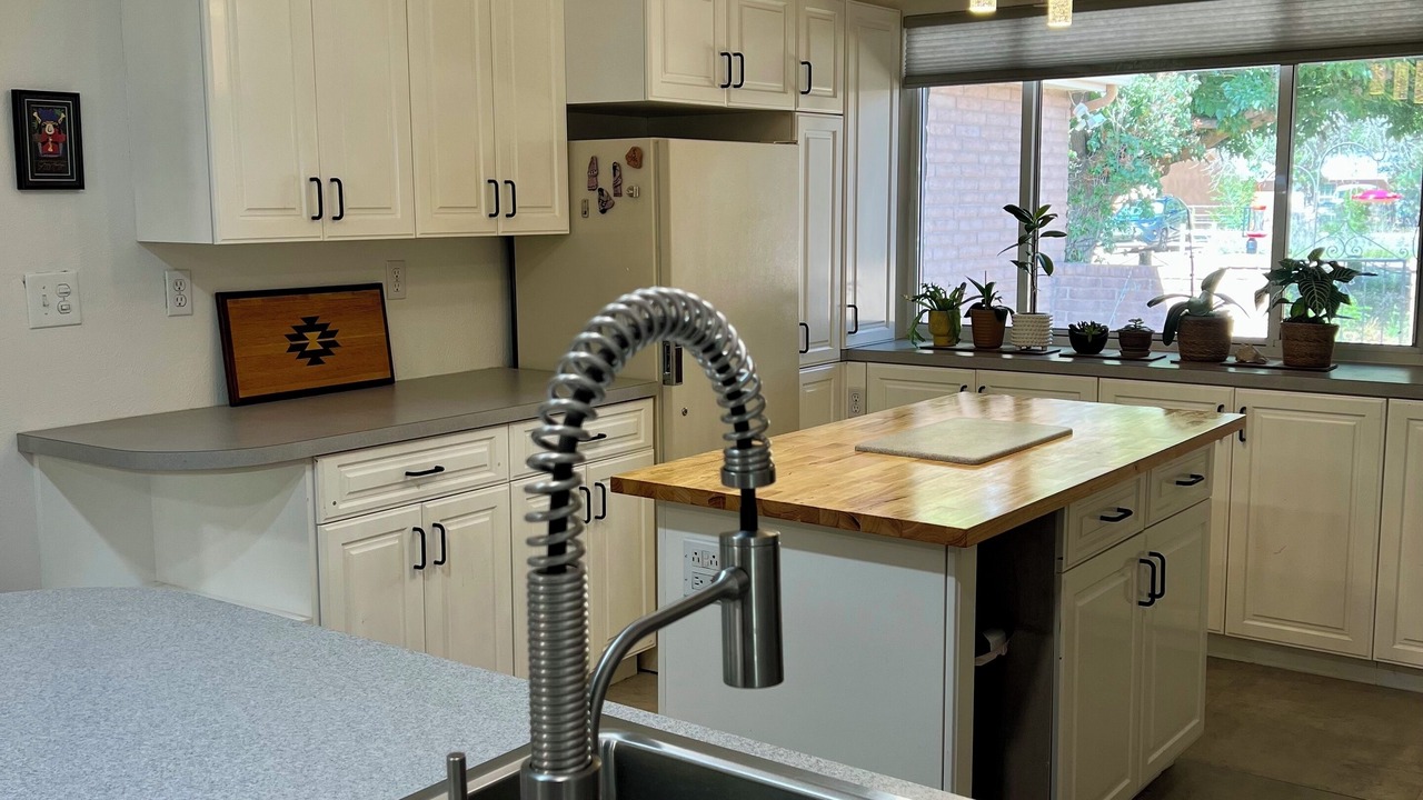 Photo of Kitchen in Alamedan Valley