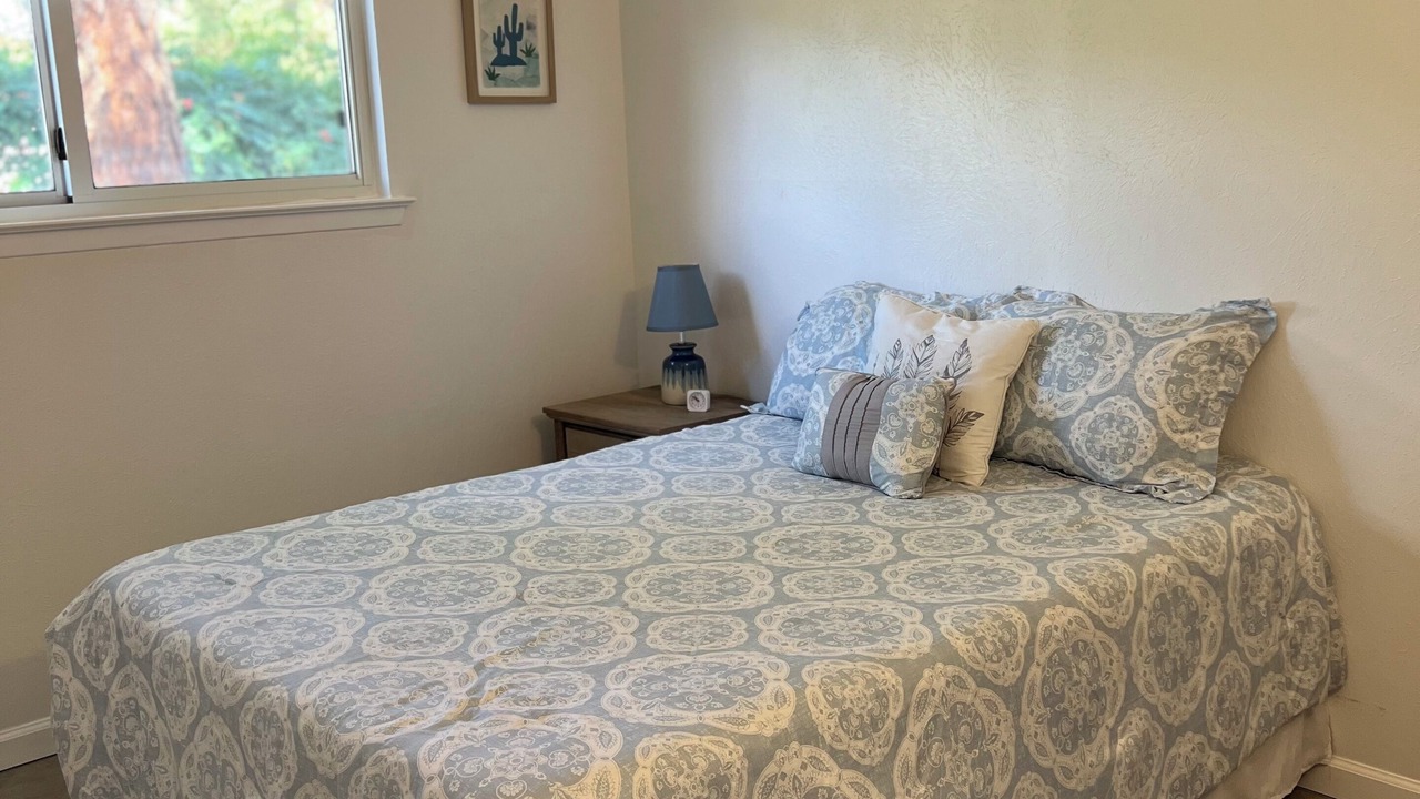 Photo of Bedroom in Alamedan Valley