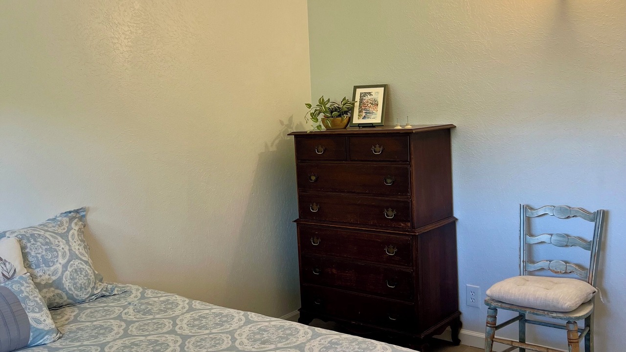 Photo of Bedroom in Alamedan Valley