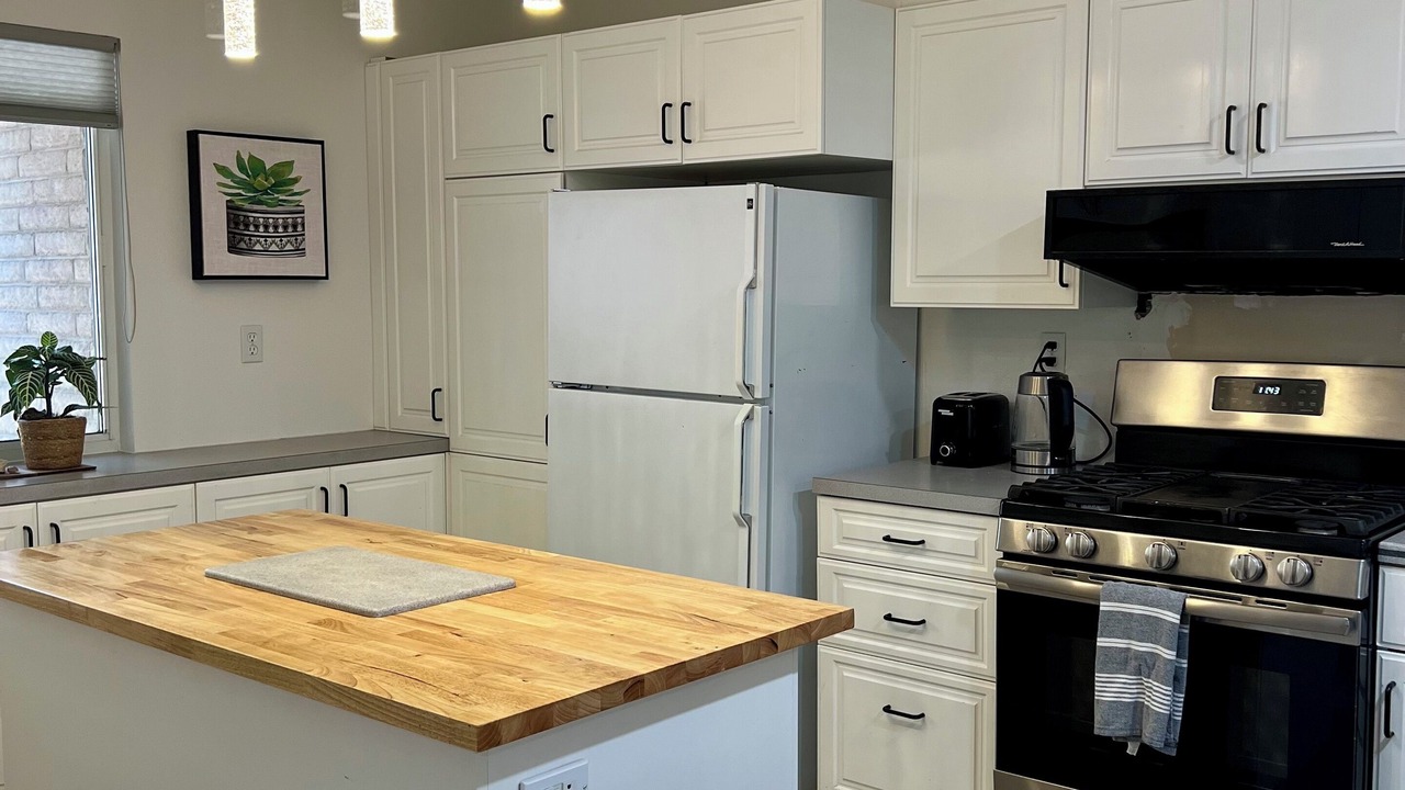Photo of Kitchen in Alamedan Valley