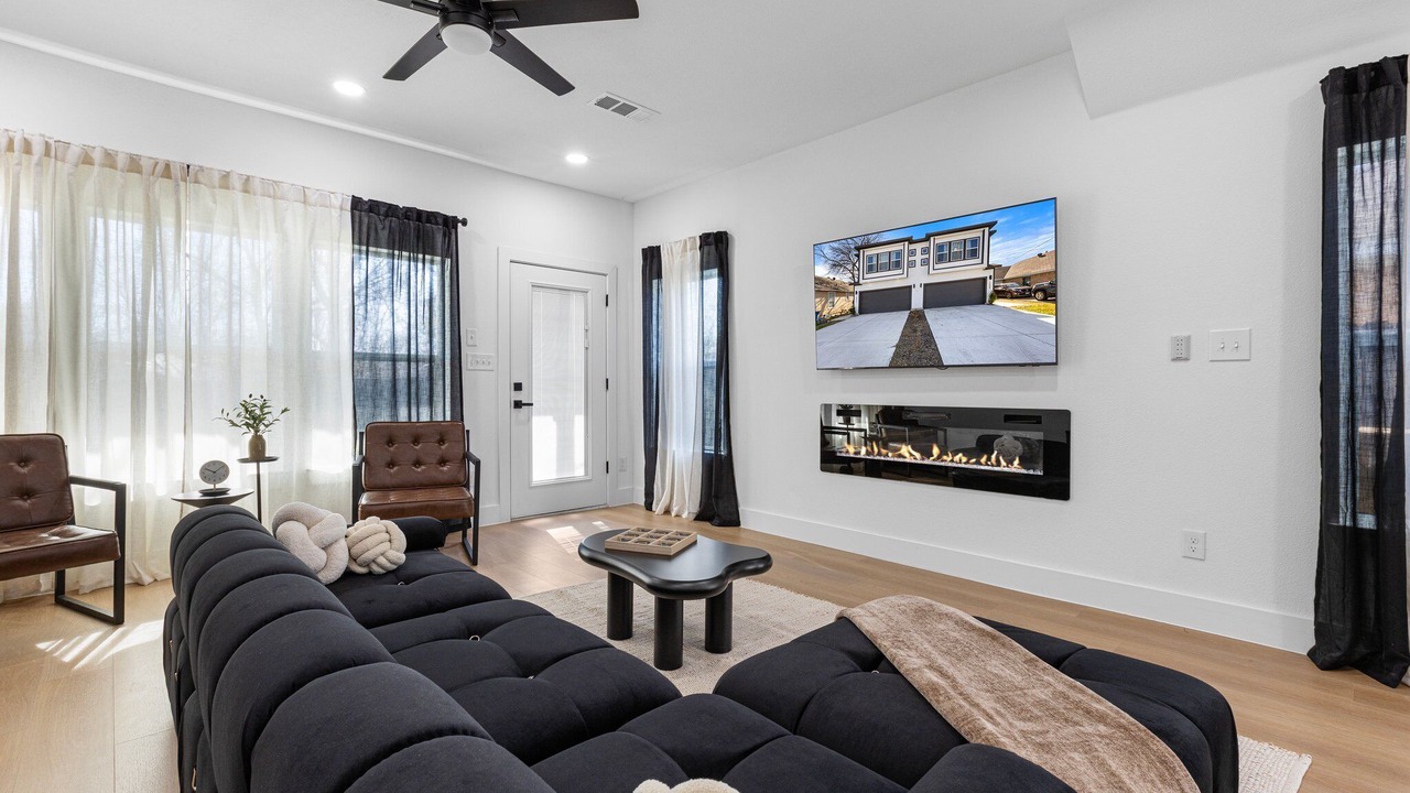 Photo of Livingroom in South Dallas - Fair Park
