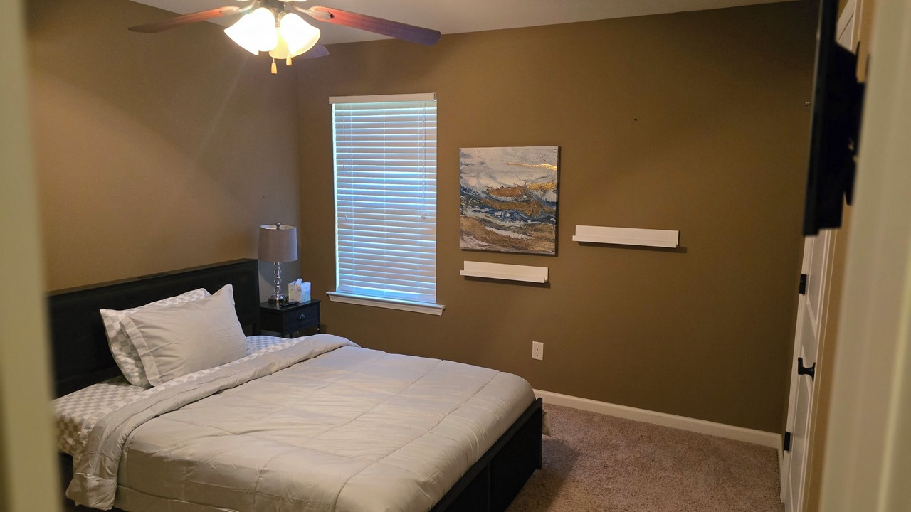 Photo of Bedroom in Benton