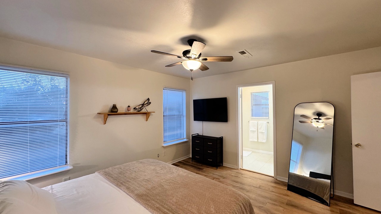 Photo of Bedroom in Roswell